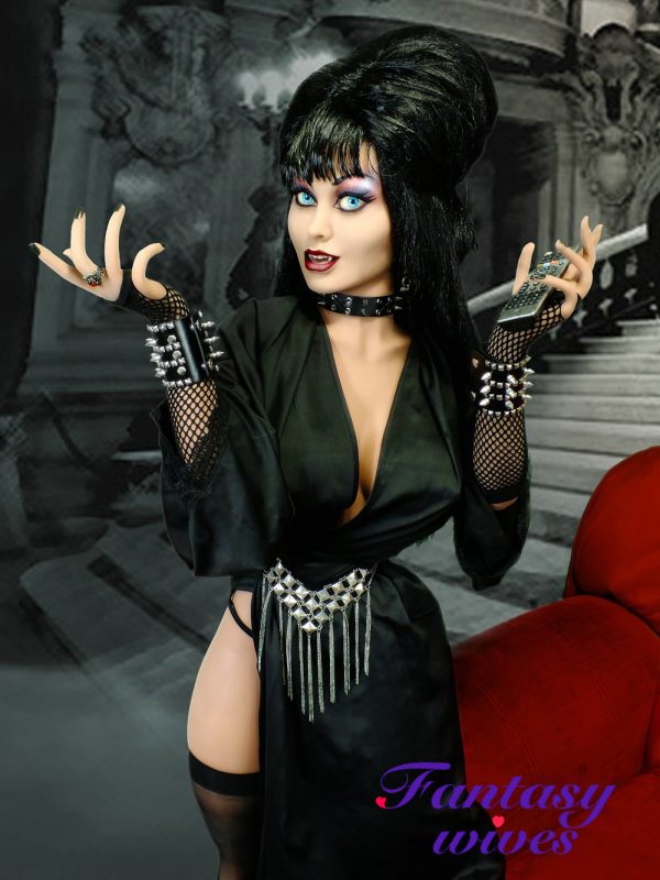 148cm (4ft11) D-cup Vampire Sex Doll - Julie - Image 3