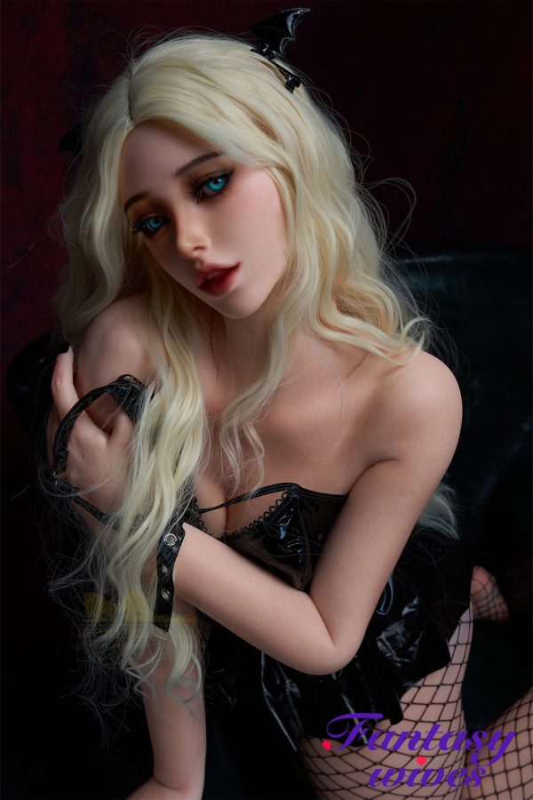164cm (5ft5) E-cup Silicone Sex Doll - Vanessa - Image 4