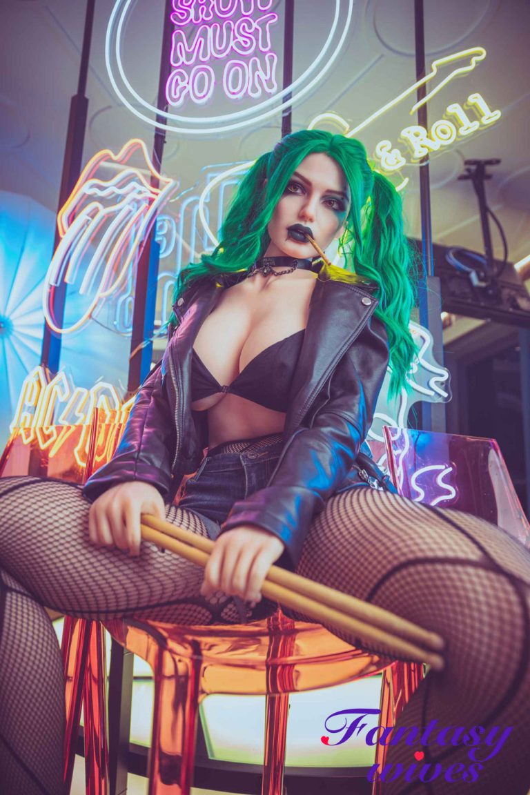 Harley-Quinn-Life-Like-Sex-Doll15-scaled