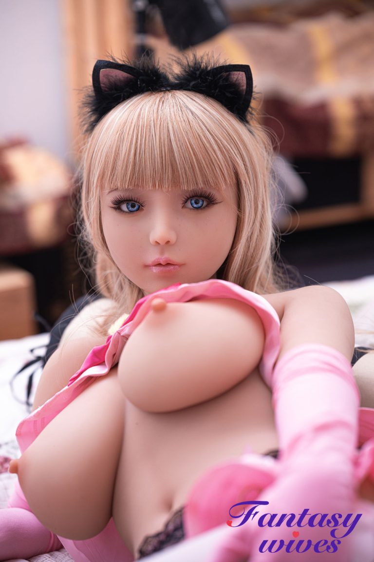 Akira_CatGirl_Cosplay-11-04-24--52