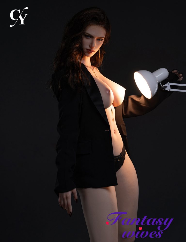 Elva_Suit_16