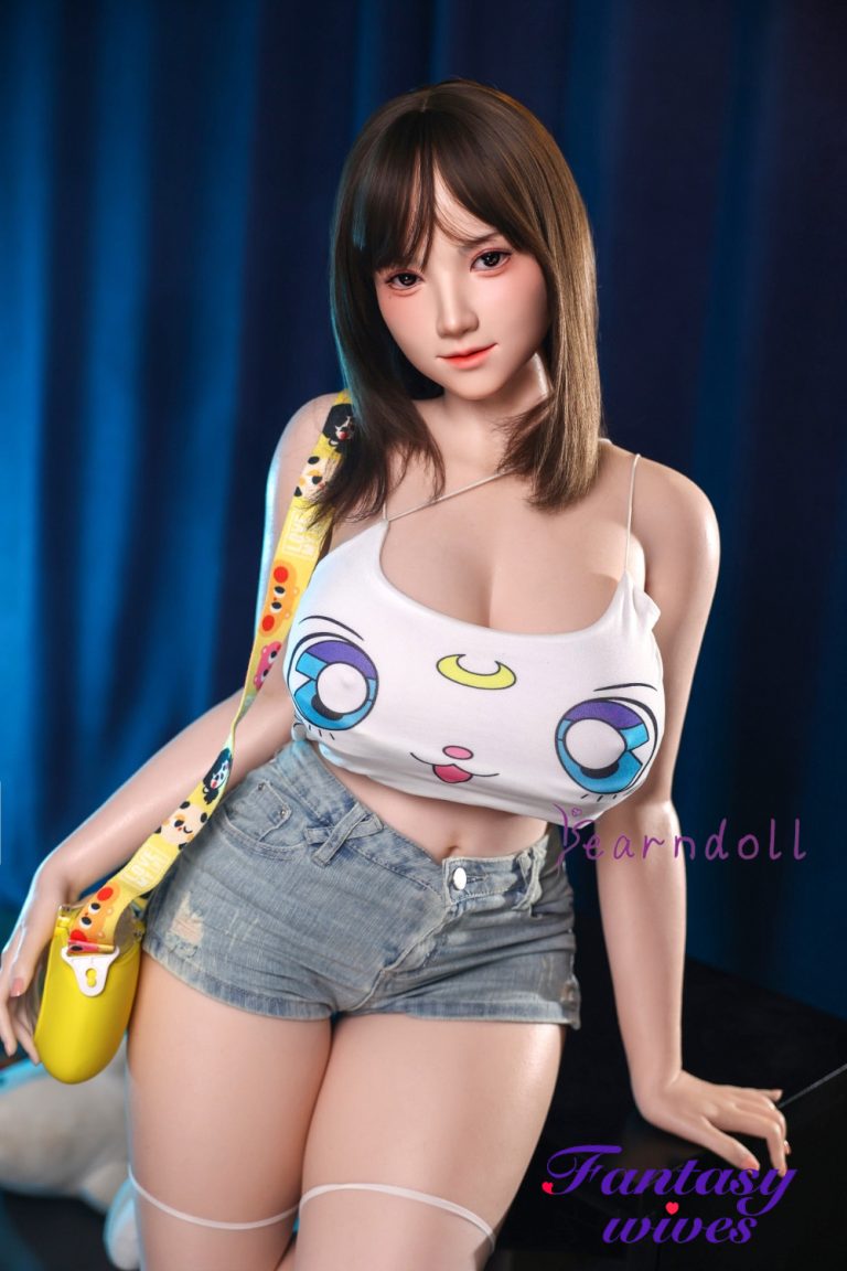 Yearndoll-Y239-162cm-silicone-lovedoll-with-skin-texture (12)