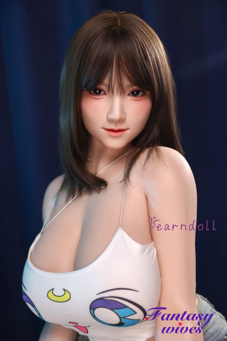 Yearndoll-Y239-162cm-silicone-lovedoll-with-skin-texture (5)